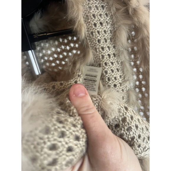 Dolce Cabo Fur Trim Knit Vest – Size S/M - Picture 9 of 10